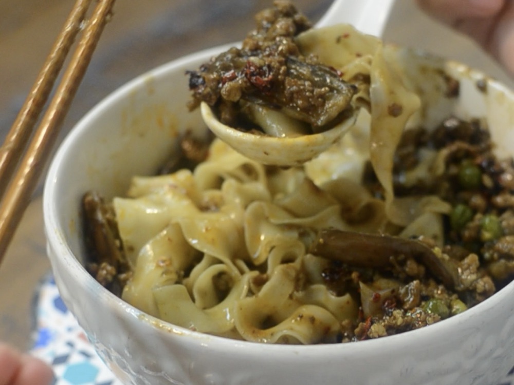 Shandong-style Eggplant Minced Meat Noodles&nbsp;(茄子打卤面)